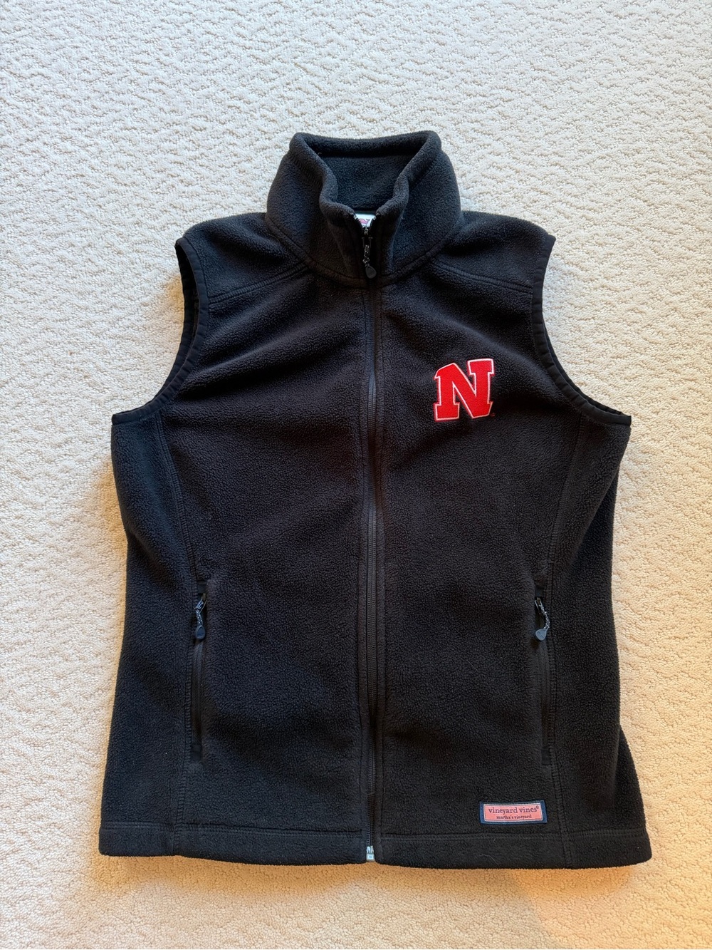 Vineyard Vines Women’s Black Fleece Vest With Red N